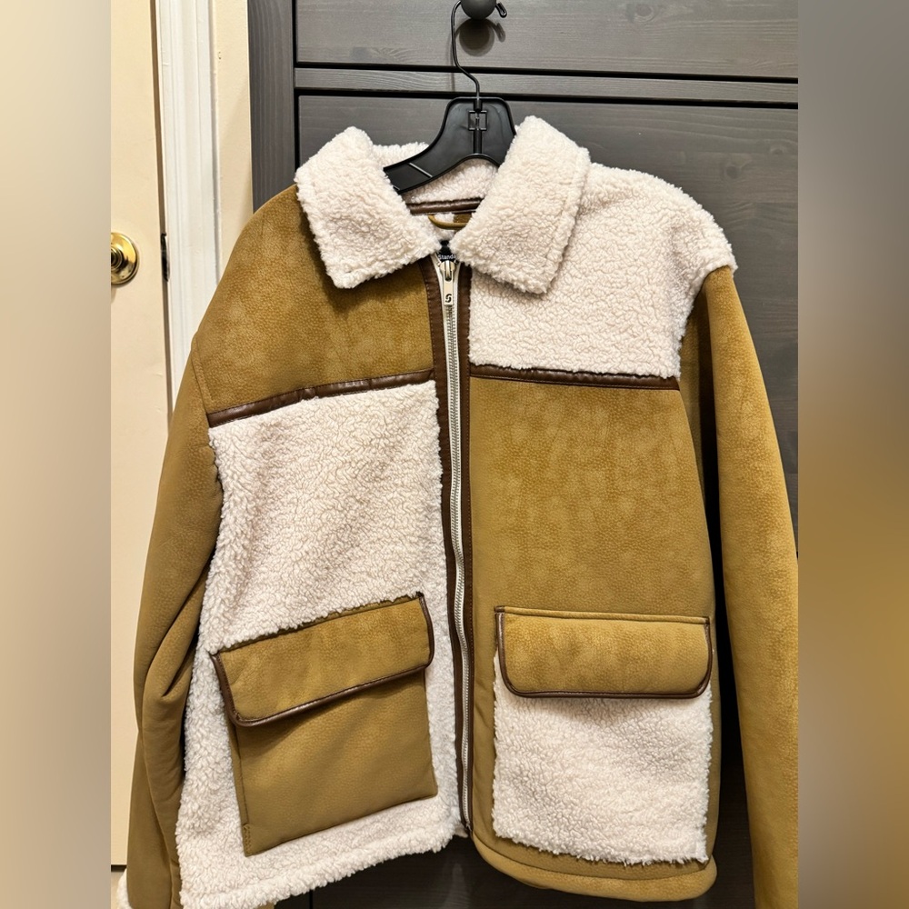 Men’s Sherpa lined UO jacket